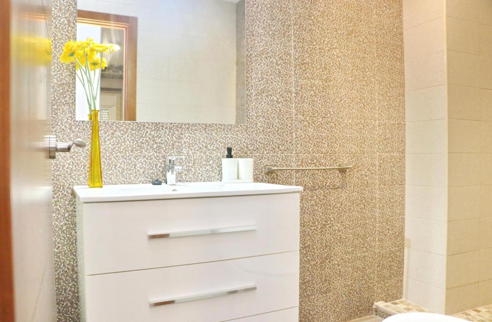 Apartamento Central Cerca De La Playa Conil De La Frontera Esterno foto